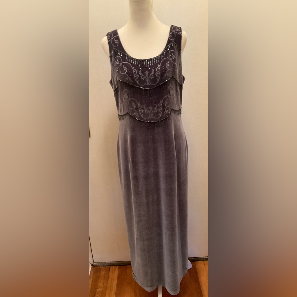 Adrianna Papell Gray Velvet Beaded Long Sleeveless Dress Size 8